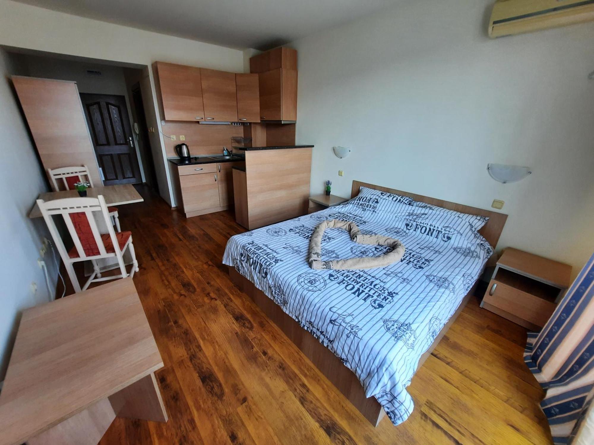Апатаменти За Гости Sunshine И Glory Apartamento Sveti Vlas Exterior foto