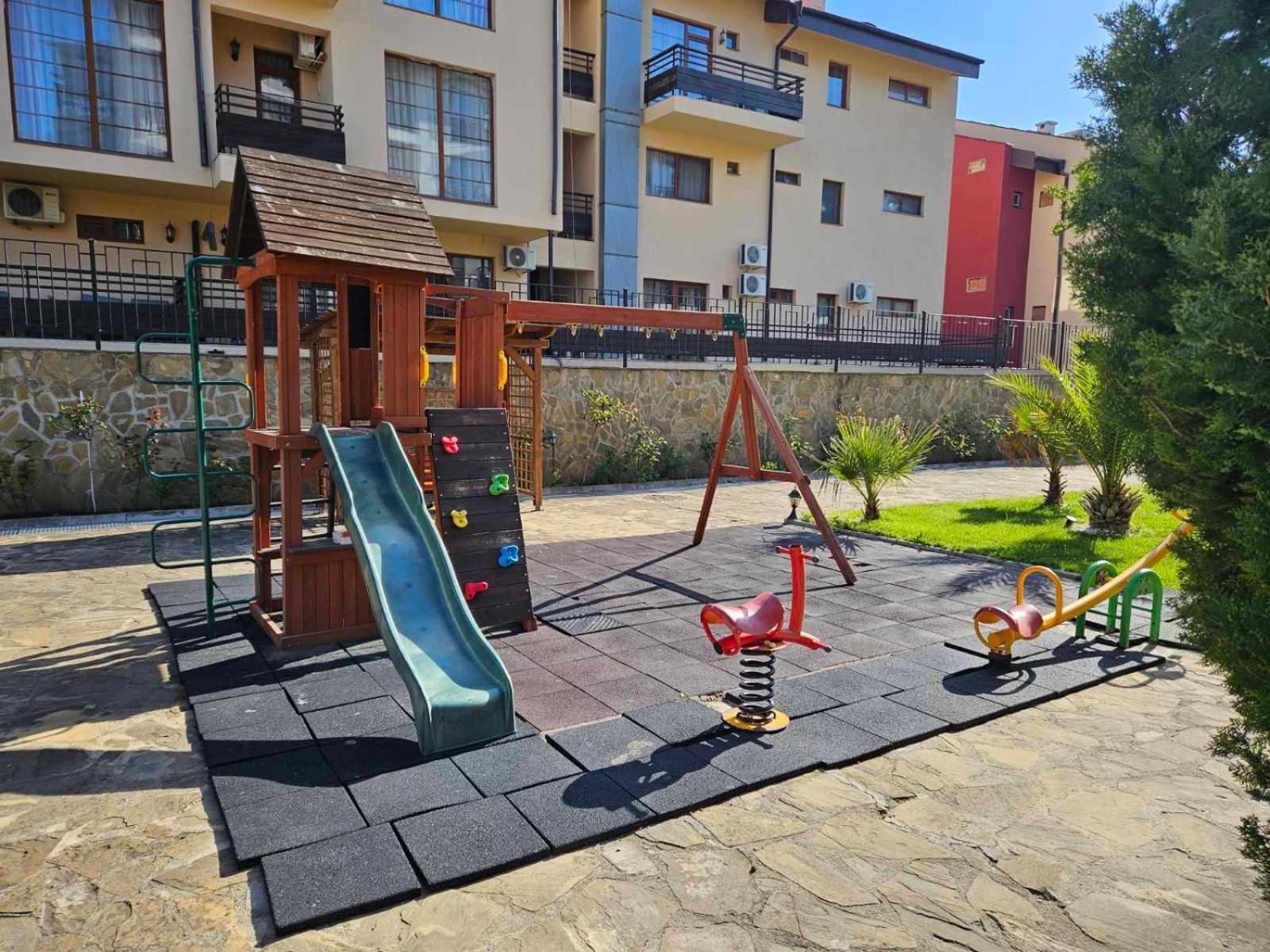 Апатаменти За Гости Sunshine И Glory Apartamento Sveti Vlas Exterior foto
