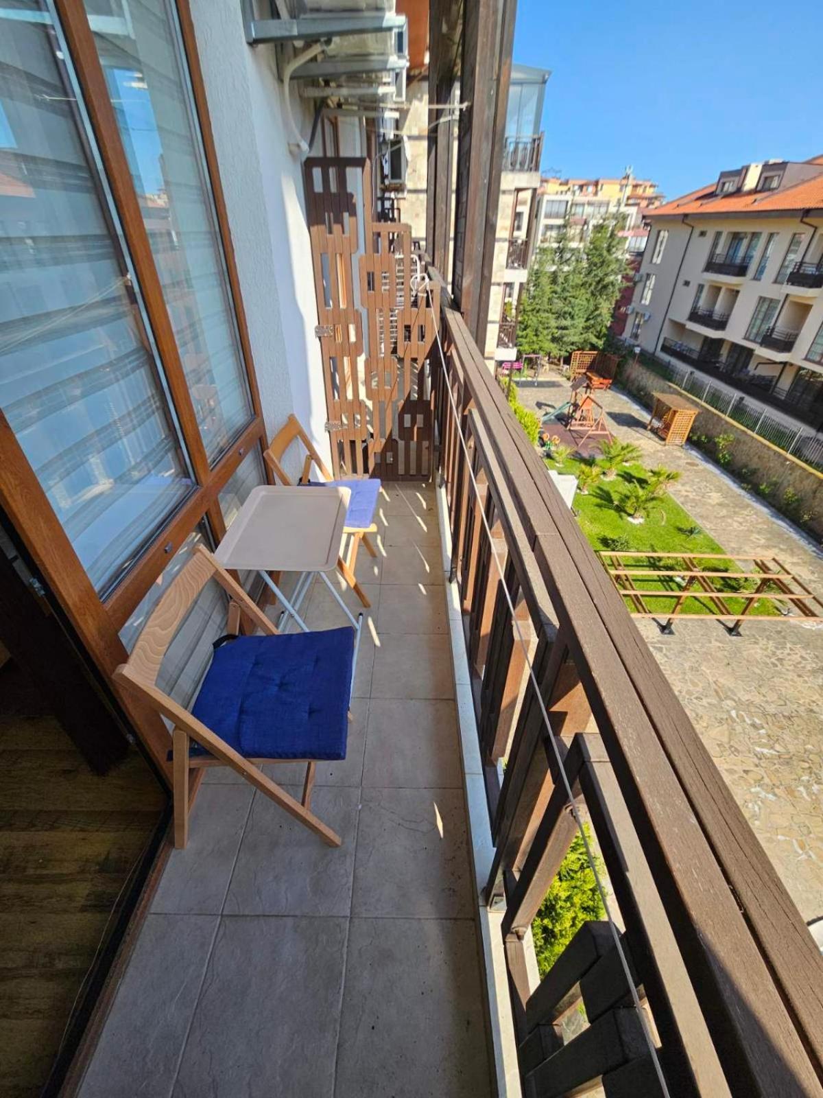 Апатаменти За Гости Sunshine И Glory Apartamento Sveti Vlas Exterior foto